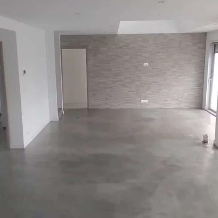 Sol béton ciré gris salon Finistère - Intérieur neuf 1