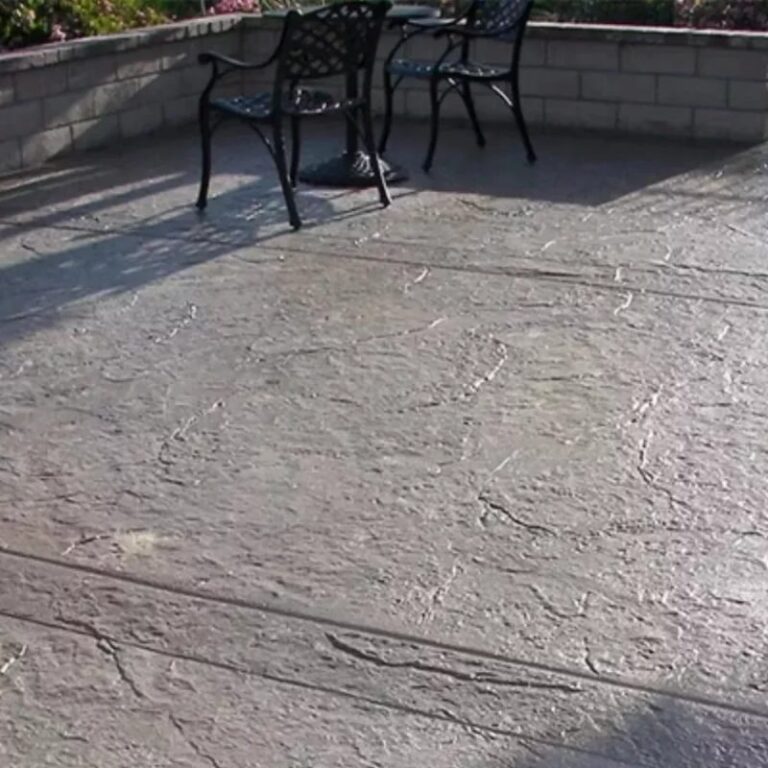 Terrasse béton imprimé ardoise à Quimper 1